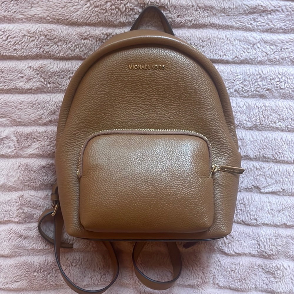 ✨ NEW Michael Kors Leather Backpack ✨